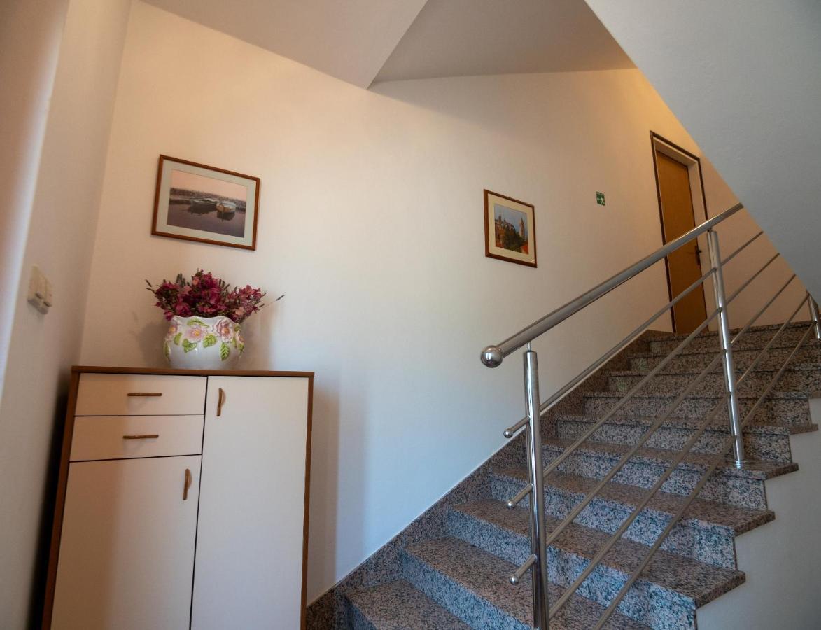 Apartments Dokovic Barbat na Rabu Exterior photo