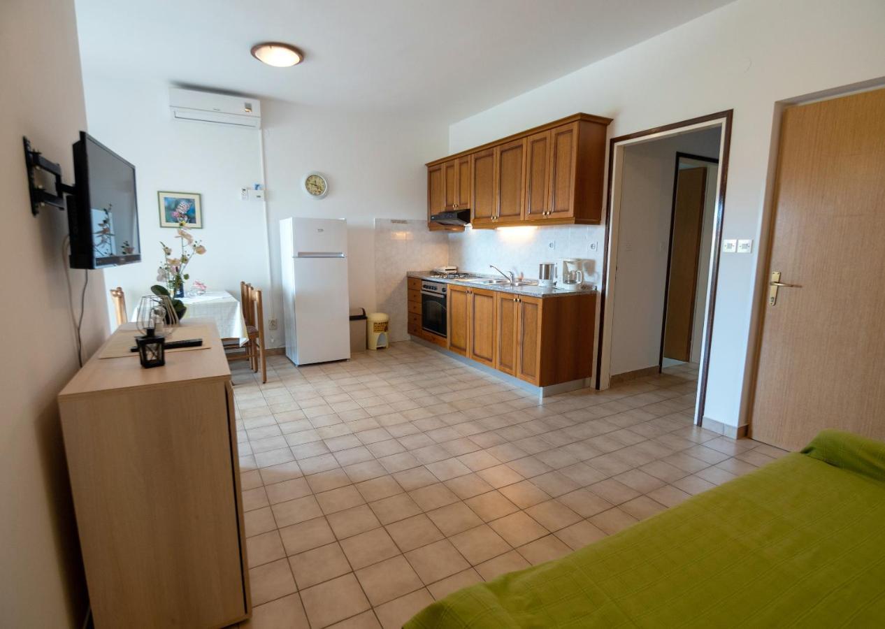 Apartments Dokovic Barbat na Rabu Exterior photo
